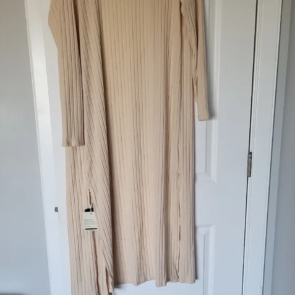 Long Beige Ribbed Cardigan - Picture 4 of 6